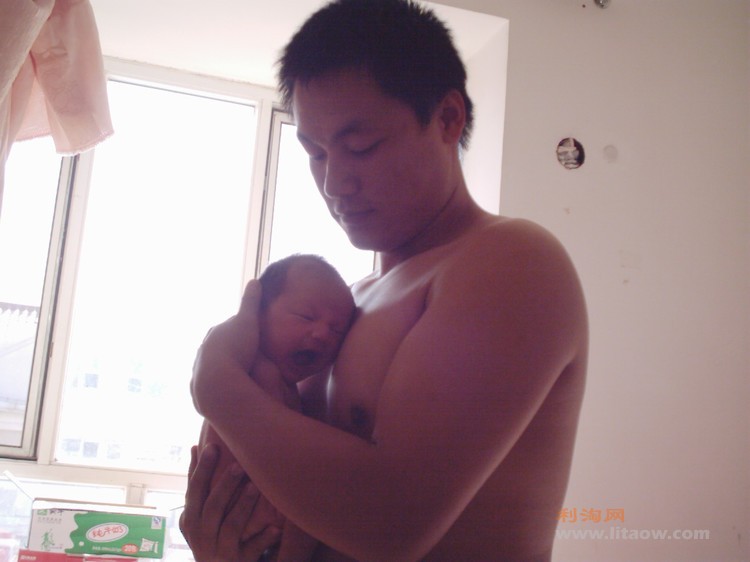 全裸 的那个不是我。