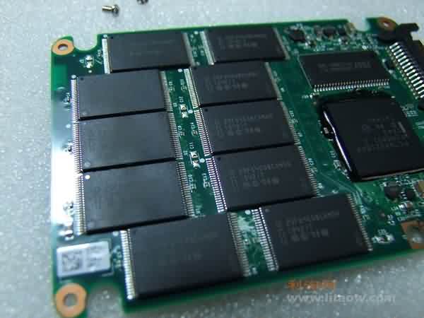 inter-ssd-chaijie-6430.jpg