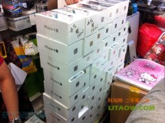 苹果iphone4S已于昨日抵港初期尝鲜售价达10500港元起！