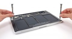 2013款苹果macbook air遭拆卸与上一代机型对